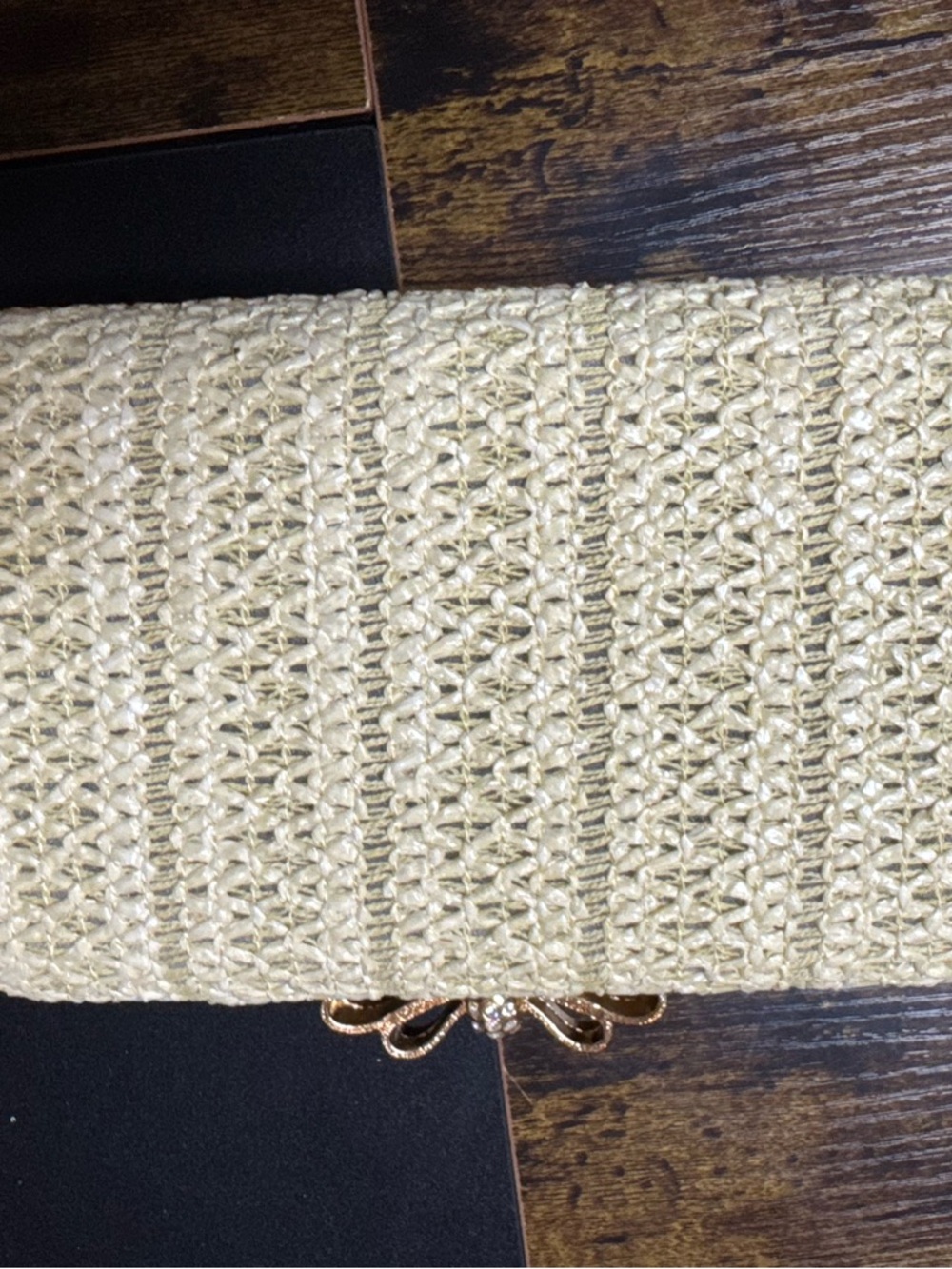 Woven Straw Bow Clasp Clutch - Cream - Picture 6 of 8